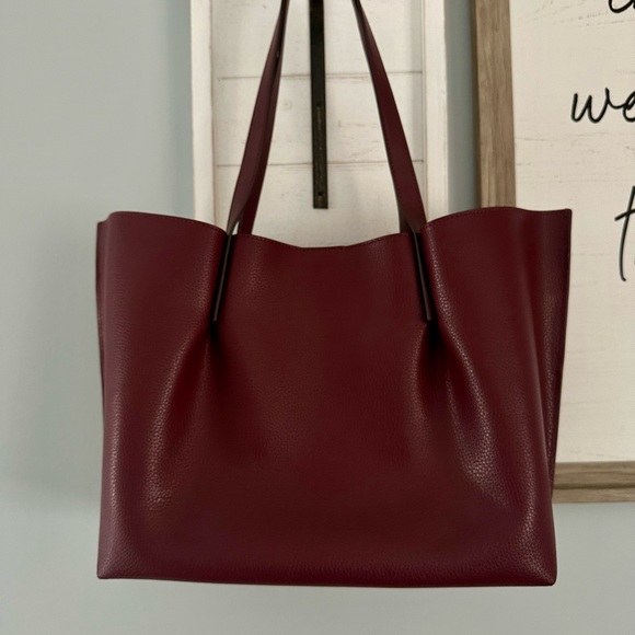 Brand new, Michael Kors, large leather tote, and wallet - Picture 2 of 8